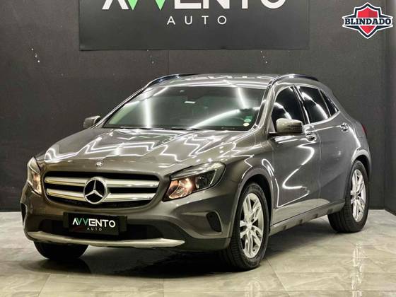 MERCEDES-BENZ GLA 200 1.6 CGI STYLE 16V TURBO FLEX 4P AUTOMÁTICO MERCEDES-BENZ GLA 200 1.6 CGI STYLE 16V TURBO FLEX 4P AUTOMÁTICO